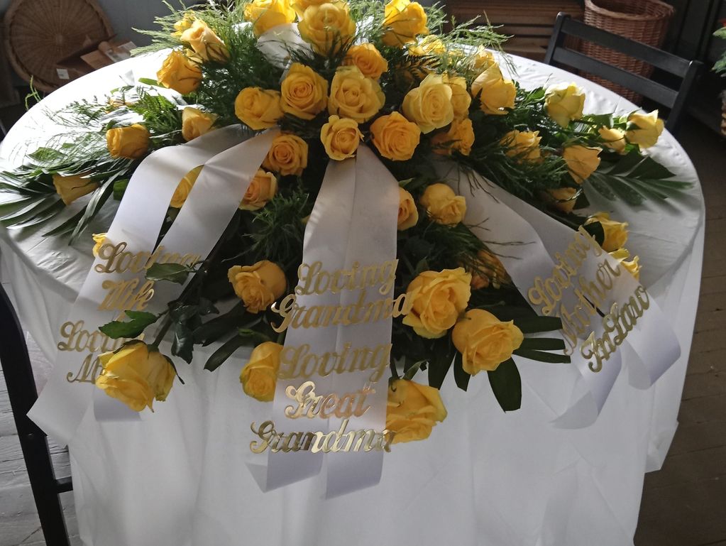 Yellow rose casket saddle
 3 dozen $349.99
2 dozen $299.99
             