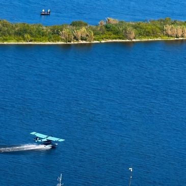 Husky on floats, seaplane, A1-C. 