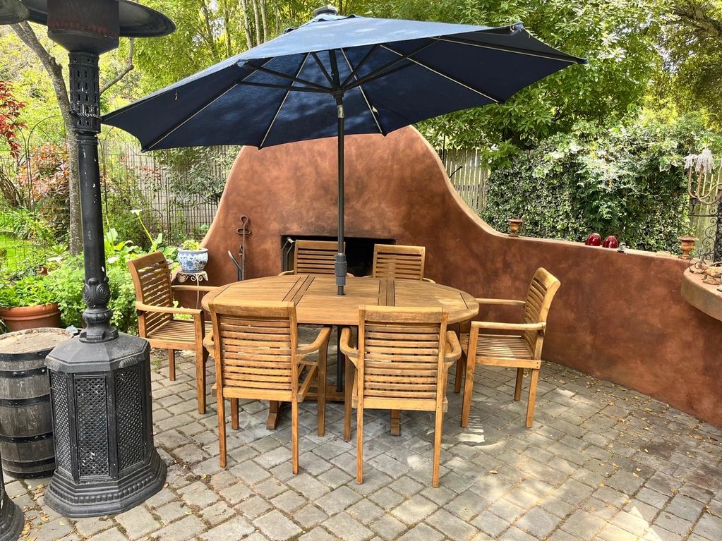 TA-DA!!!  AND JUST LIKE THAT, THIS TEAK TABLE & CHAIRS ARE LIKE NEW!