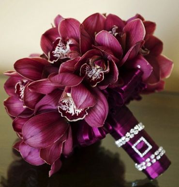 purple bridesmaids bouquet