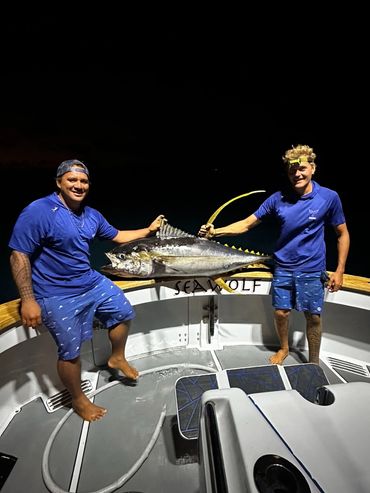 Fishing Bora Bora for Big tuna