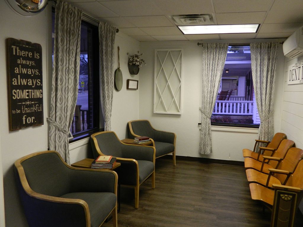 Waiting room Collinsville Family Dentistry