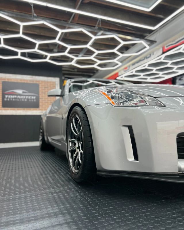 Vehicle under hexagonal lighting