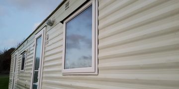 static caravan double glazing mobile home repairs static caravan chassis rusty welding 