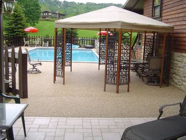 Pebblestone Floor on Pool Deck