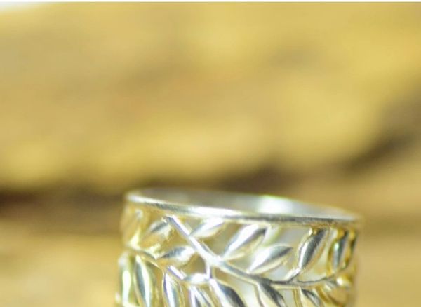 Sterling silver vine effect ring