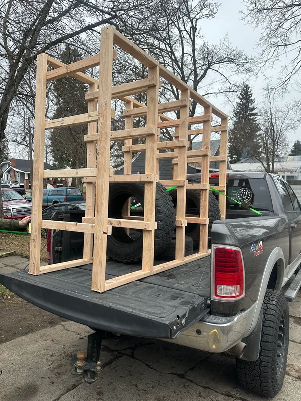 Transporting tote rack