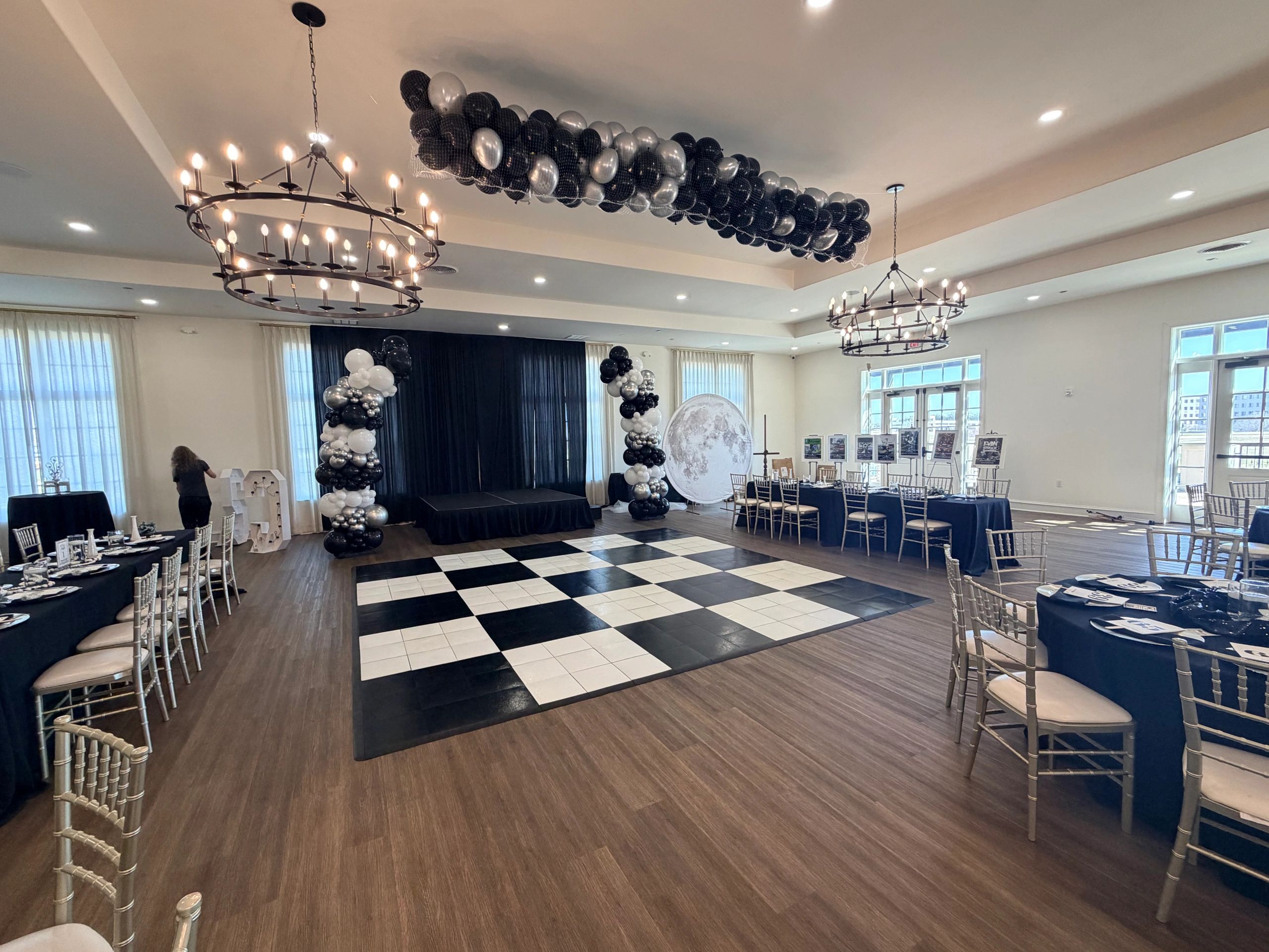 DFW Main Attractions - Folding Chairs, Event Chairs, Party Chairs