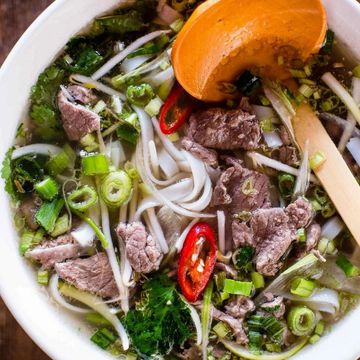 Undercooked Eye-round beef Pho