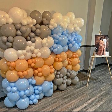 Crown Balloon Column — Inflated Expressions, LLC