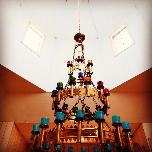Sadly the Candelabra was damaged and long gone before we owned the property.  