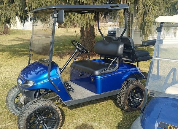 golf carts 