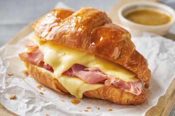 Croissant - Ham, Cheese & Tomato