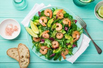 Prawns Salad $18.90
Spinach, tomato, cucumber, red onion,
capsicum, orange, avocado & house dressing