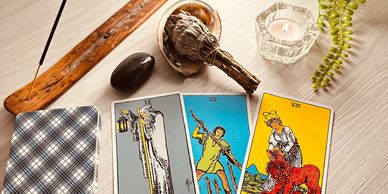 Tarot card reading, Montreal Medium