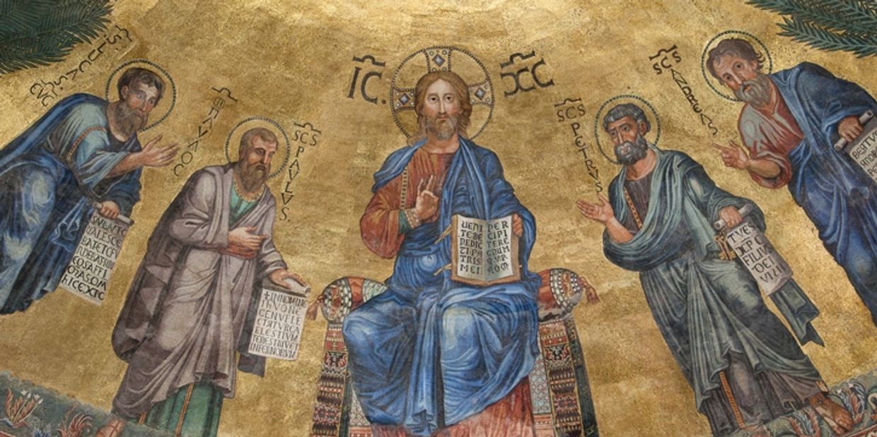 Religious mosaic depicting Jesus and four apostles.