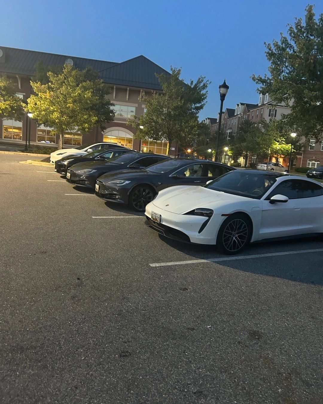 Renting Luxury Cars | Knight Ryder Luxury Automotive Rentals
