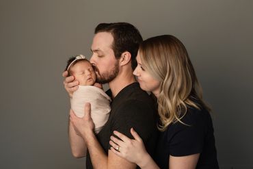 Jennifer Lynn Photography 
Winnipeg Newborn Photographer