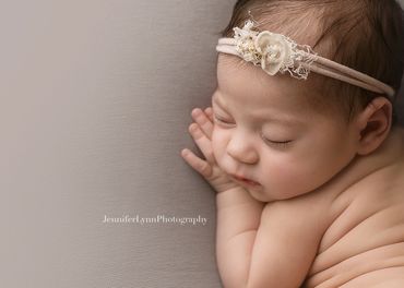 Jennifer Lynn Photography 
Winnipeg Newborn Photographer
