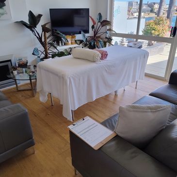 Reiki energy healing in West Lakes for Semaphore residents seeking relaxation