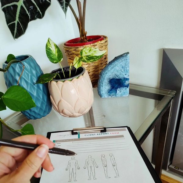 Holistic Bowen Therapy in Adelaide gentle technique to ease muscle tension, headaches and neck pain.