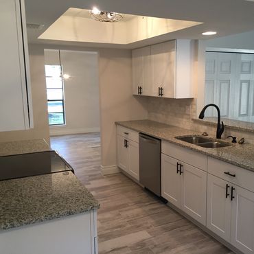 After Kitchen Renovation - New Sink, New Faucet, New backsplash, new Kitchen