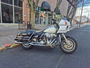 CLICK TO SEE MORE PICS OF THIS BIKE !!!