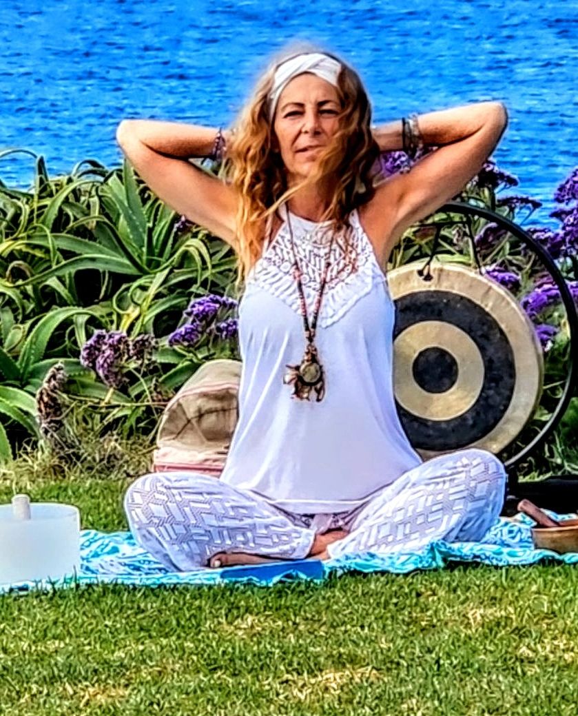 Kundalini yoga at the beach. Sound healing meditation at the beach. 