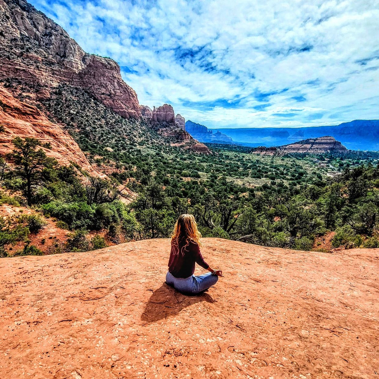 Sedona Guided Meditation. Breathework in the forrest. 
Sound healing on the rocks. 