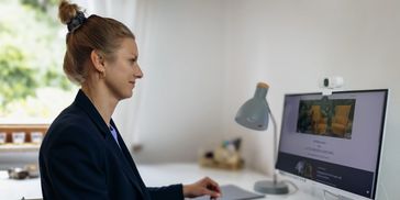 Laura Schultheis im Kontakt mit HR-Unternehmen – Executive Outplacement und Karriere Beratung bei Li