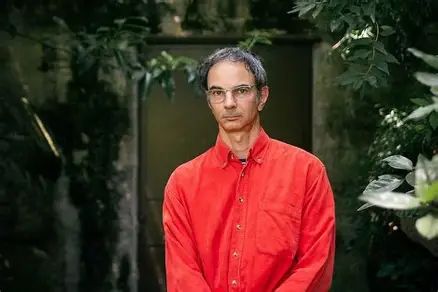 Rafael Toral: Traveling Light