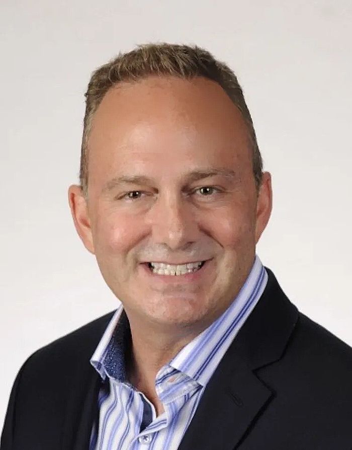 Gene Roth's Headshot