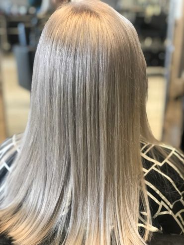 Woman Brown colour On the hair