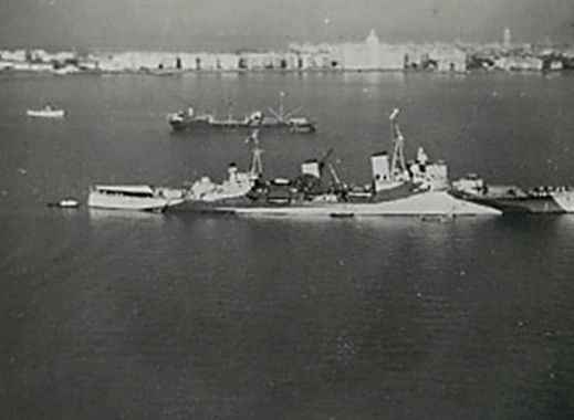 SS TILAWA
TILAWA 1942
HMS Birmingham 
Japanese submarine I-29 Torpedo 
Silver Bars 2391
Cargo