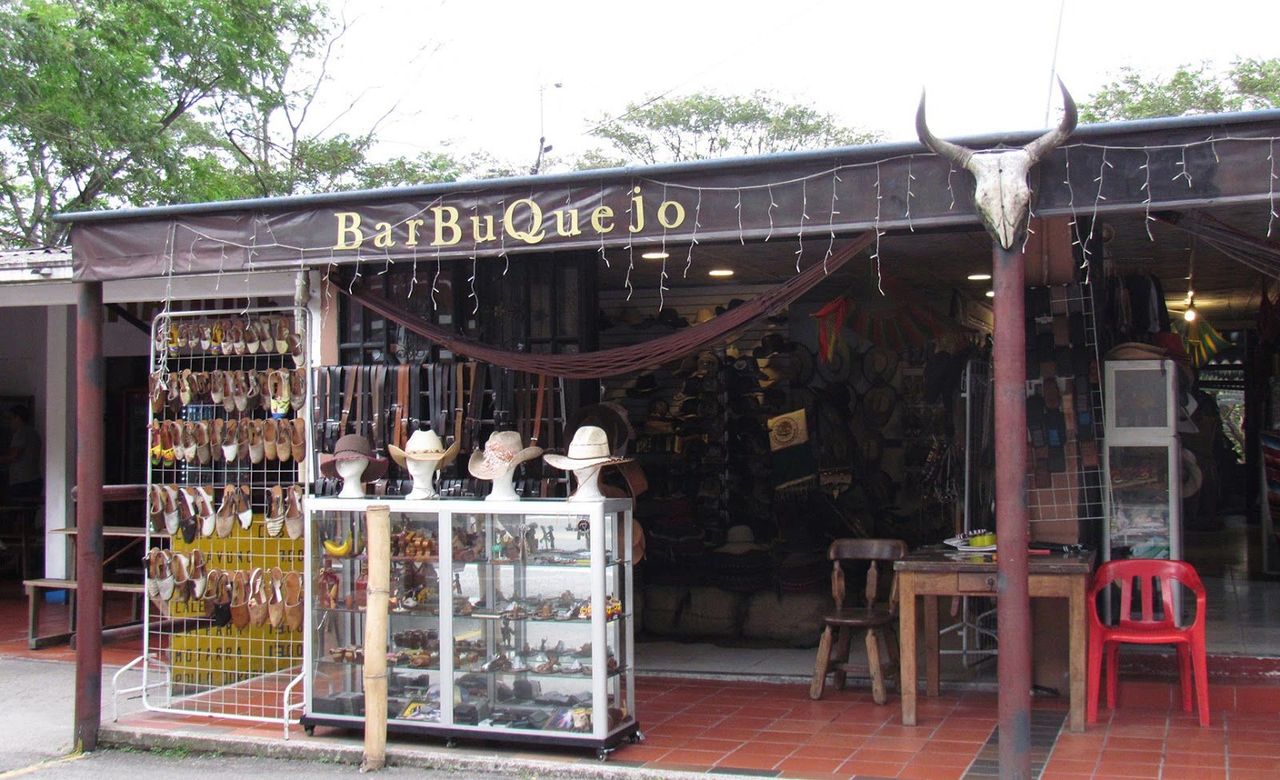 FOTO FRONTAL DE BARBUQUEJO 2016