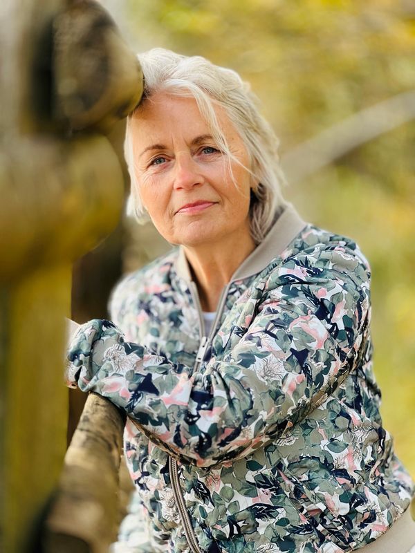 Foto Karin Sommer taget af Bente-Maj Fotograf, 2024