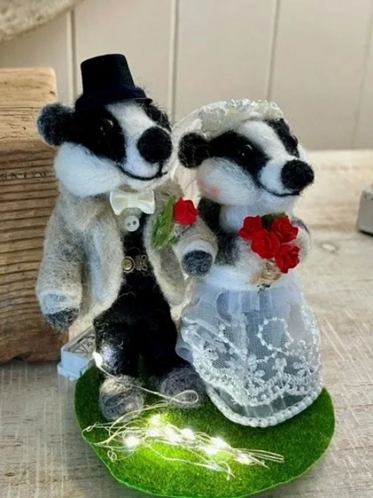 Latest commission as a wedding cake topper. Congratulations  