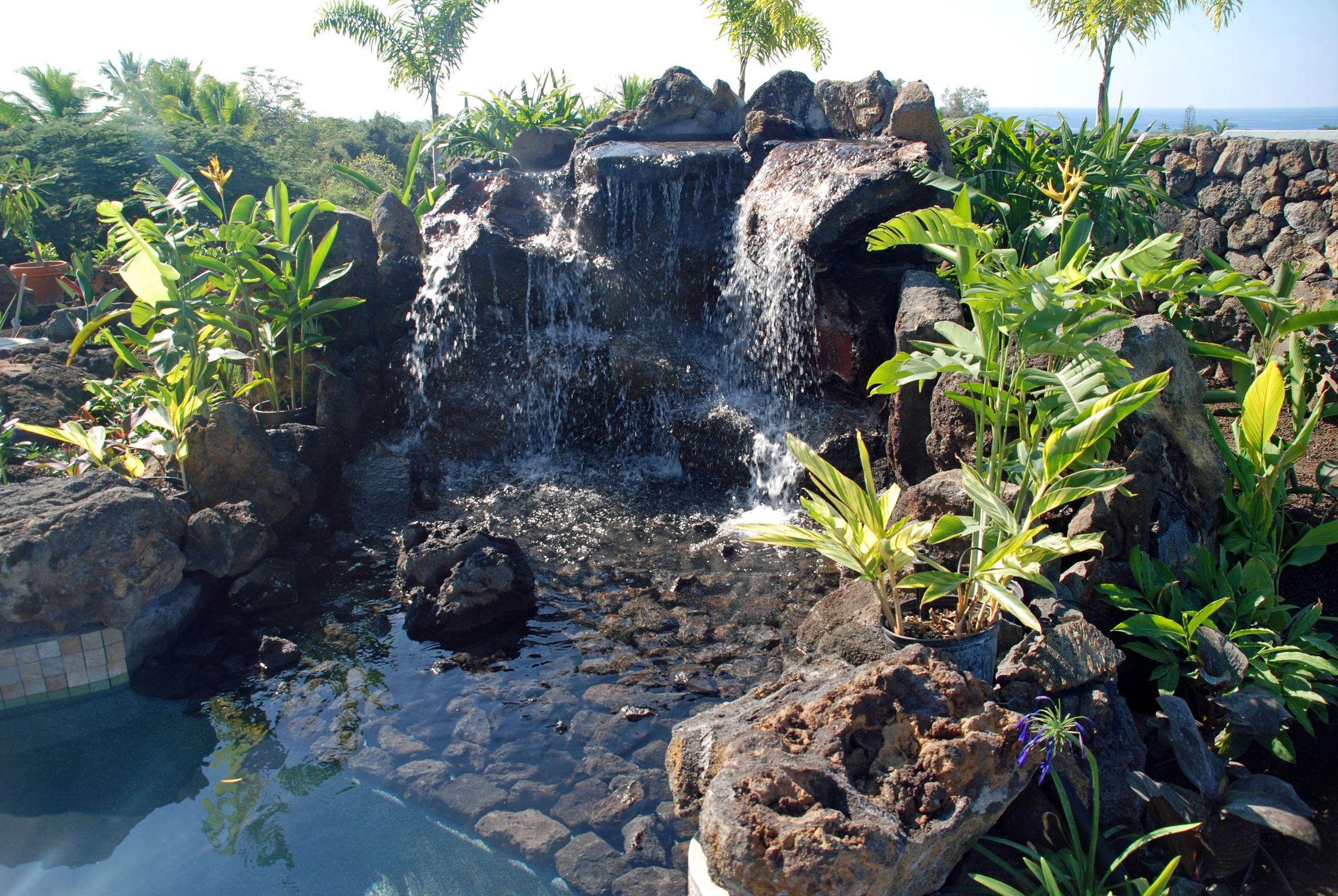 Kona Waterfalls & Landscaping