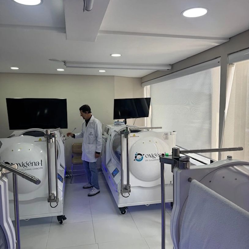 Medico experto en cámara hiperbárica
