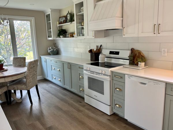 Kitchen Renovation
Kitchen Design
Flooring
Flooring supplier