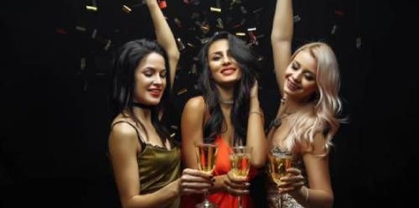 Welcome to Diya Russian Mira Bhayandar Escorts Service, See sexy, VIP call girls photos. Our Russian