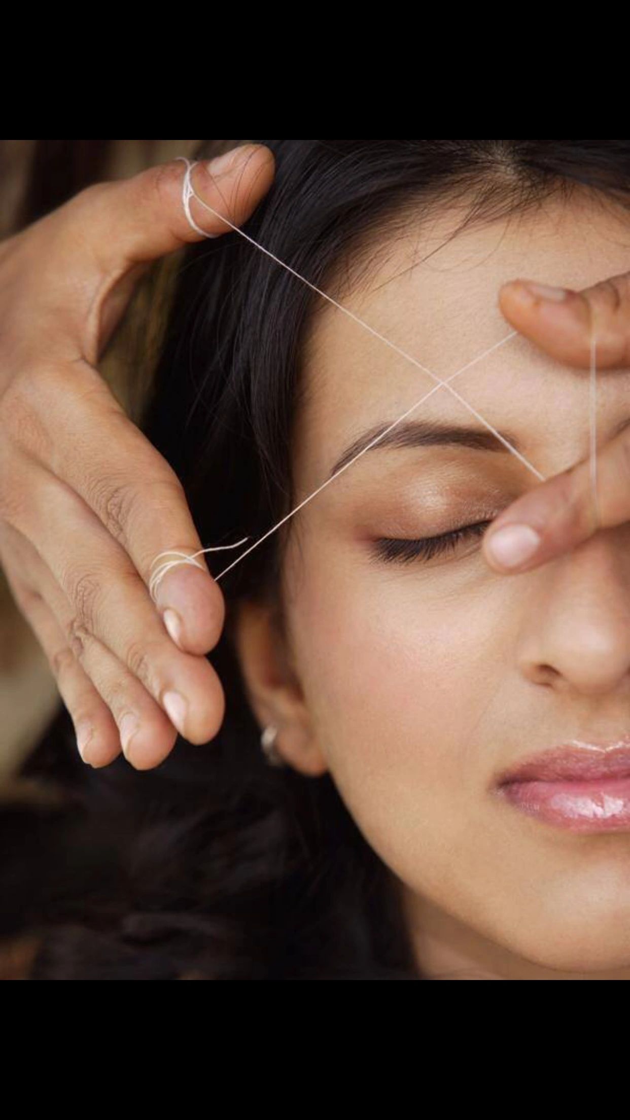 Stringz eyebrow threading