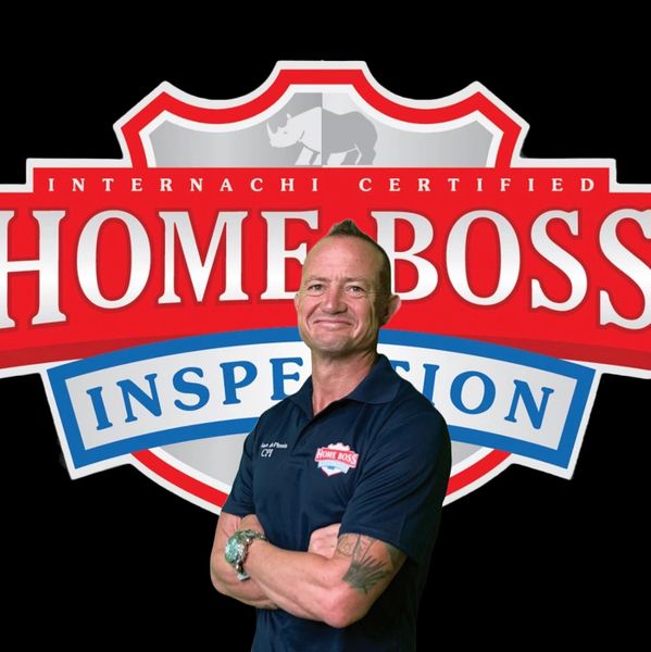 Home Boss Inspection logo with owner and Certified Master Inspector Riaan du Plessis 