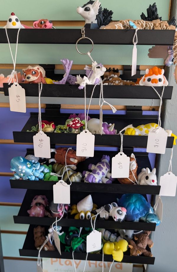 A fun variety of 3D printed toys & fidgets! 