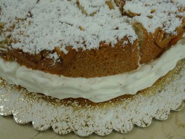 bienenstich bee sting traditional german 