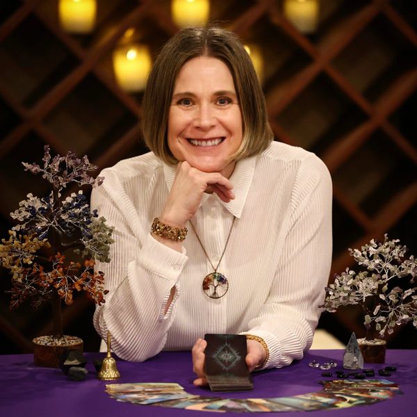 Spiritual Coach | Psychic | Medium | Psychic Medium | Tarot Card Reader | Spiritual Guidance