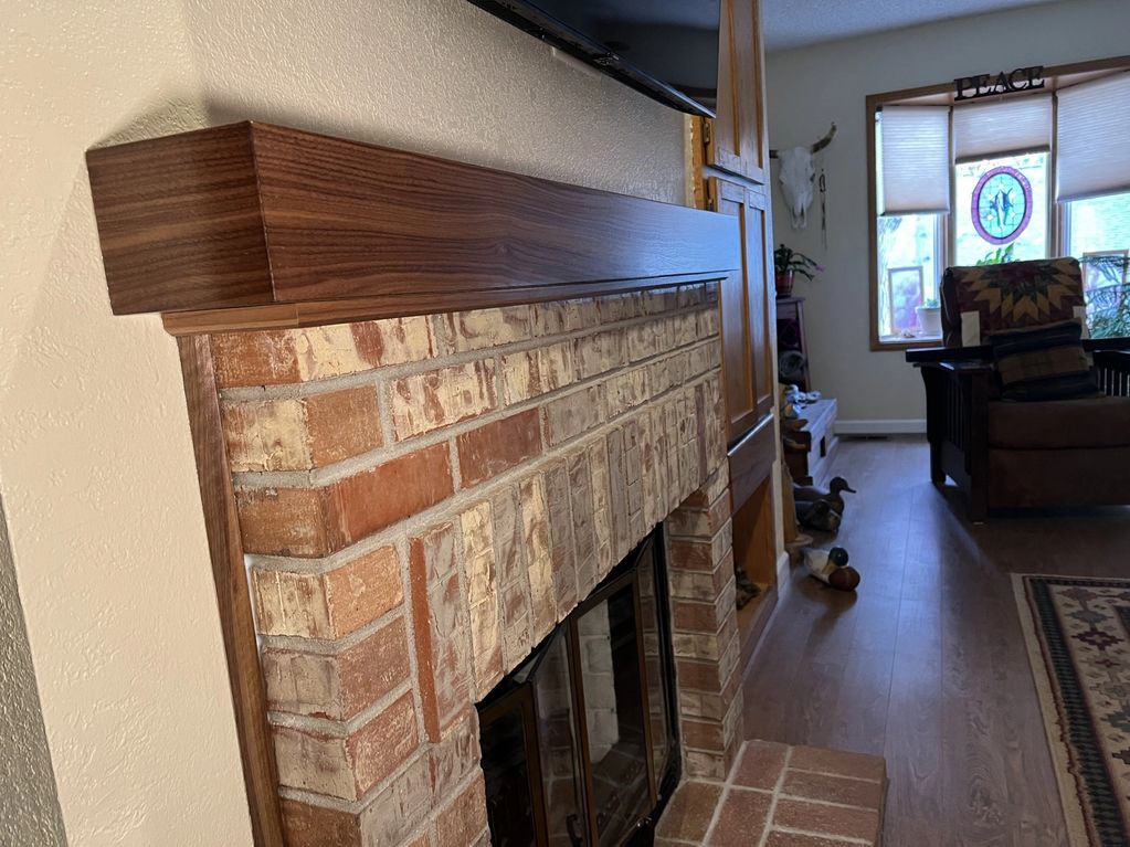 Walnut mantel miter-wrapped corner