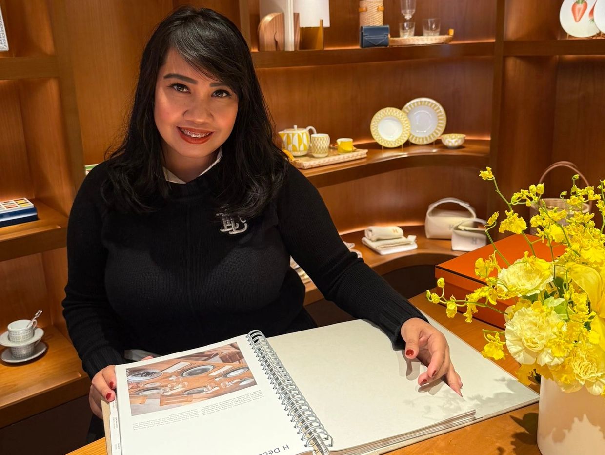 Hermes store