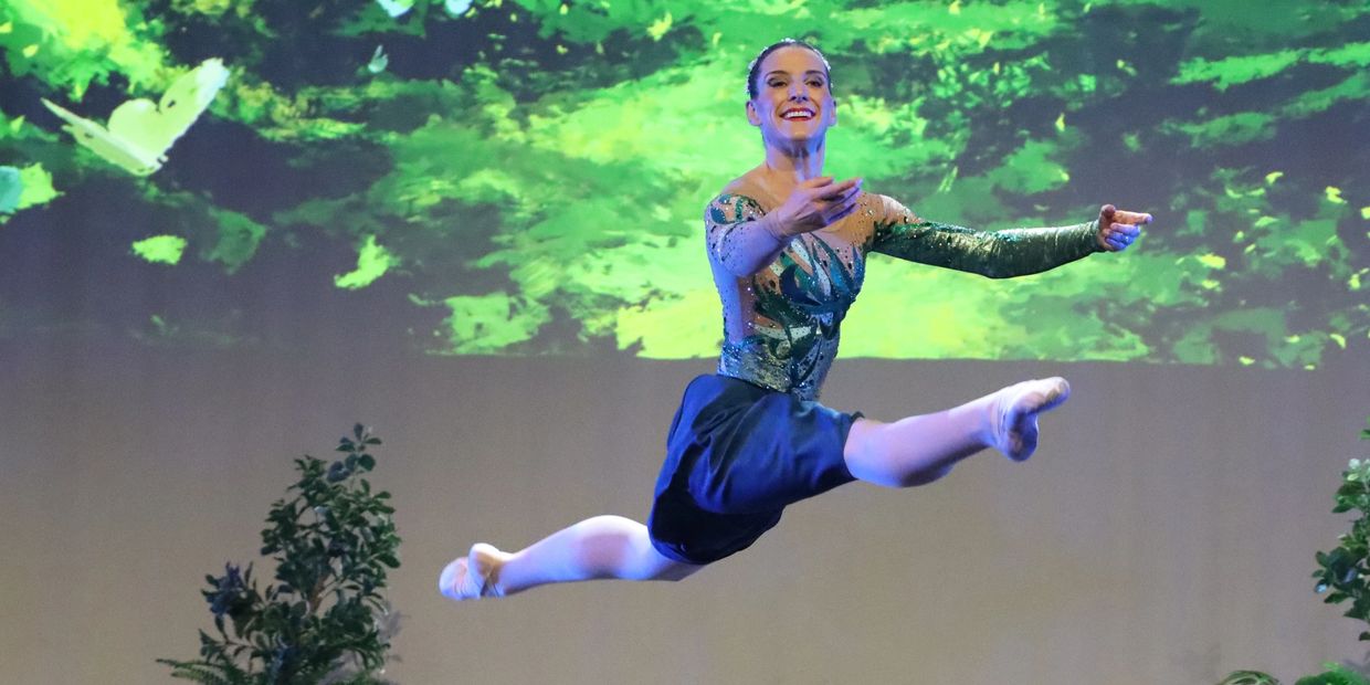 Alexandra Darnley-Stuart dancing solo