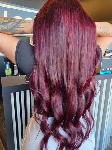 Colorations Burgundy, Extension de cheveux naturel 28".